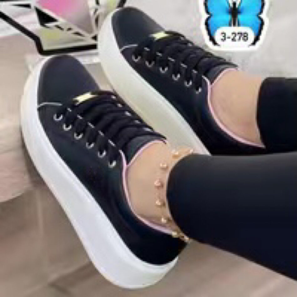 Round Head Thick Bottom Solid Color Lace-up Women's Shoes - Image 3