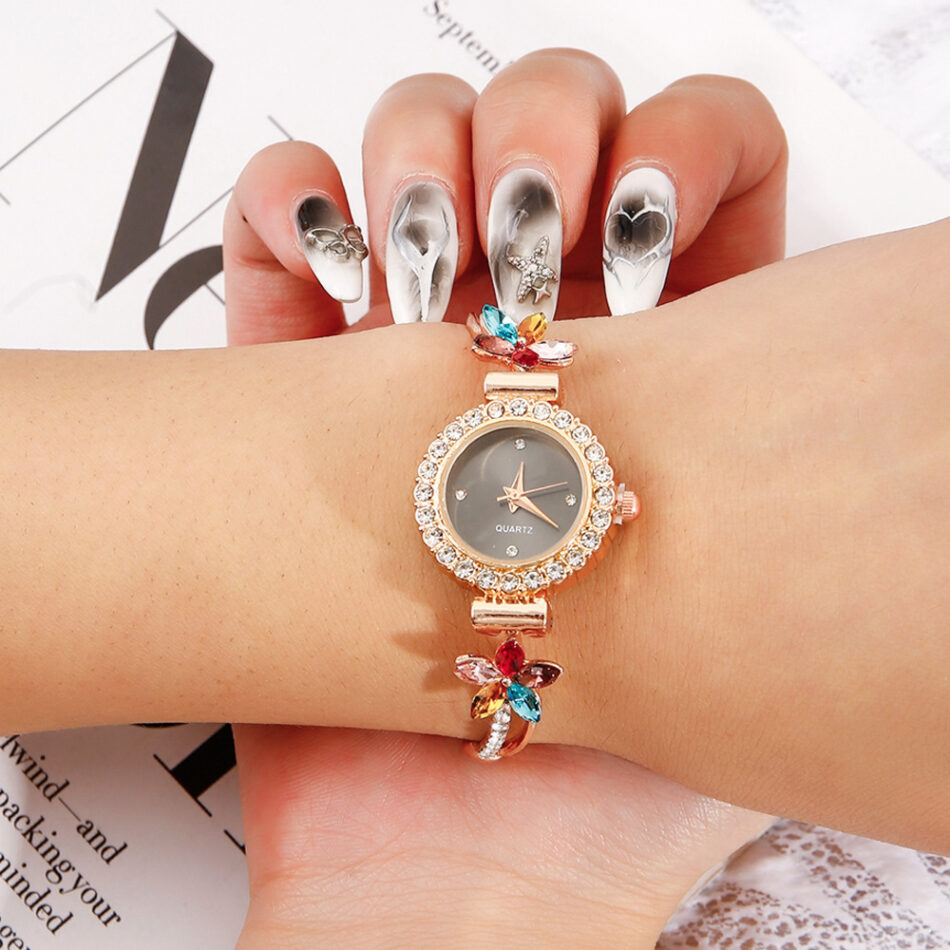 Adjustable Bracelet  Women's Watch - Image 4